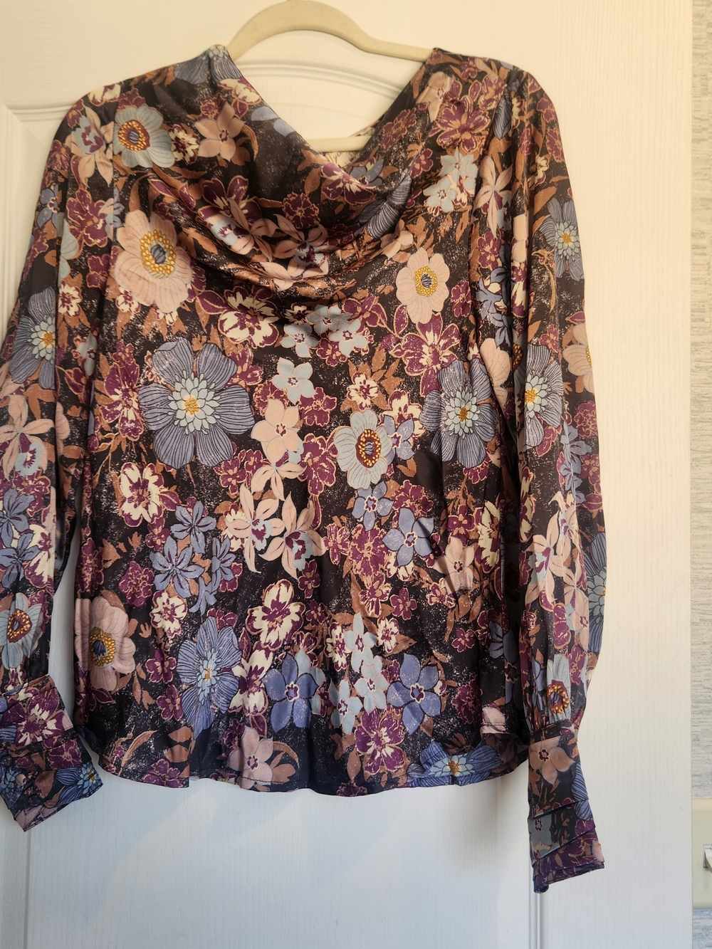 Mystree Floral Cowl Neck Blouse in Black, Purple, Blue, and Cream M BNWT